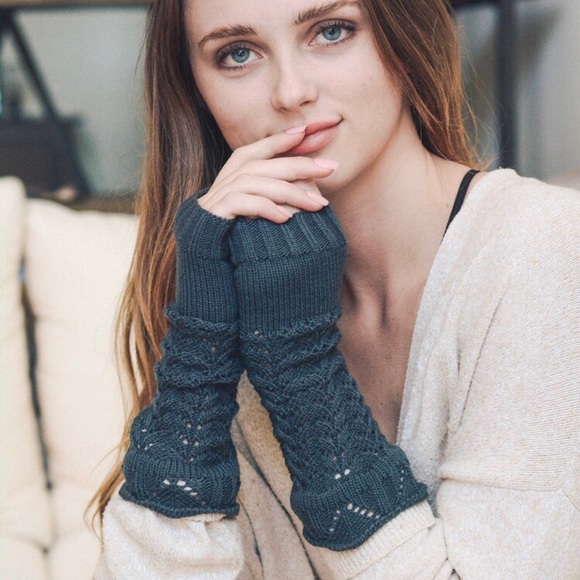 Fingerless Gloves  | Hand Warmers - Picture 5 of 6